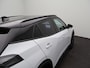 Peugeot 2008 1.2 Hybrid 145 GT | Camera Voor en Achter | Drive Assist | Adaptieve Cruise Control | Parkeersensoren Voor en Achter | Navigatie | Apple Carplay/Android Auto | 18" Inch Lichtmetalen Velgen