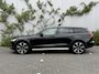 Volvo V60 Cross Country 2.0 B5 AWD Pro | Trekhaak | Panoramadak | Achteruitrijcamera | Parkeersensoren | Keyless Entry | Elektrische Achterklep | Elektrisch Verstelbare Voorstoelen | Stoelverwarming | Navigatie | Apple Carplay | Android Auto | Lichtmetalen Velgen 20 inch