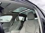 Volvo V60 Cross Country 2.0 B5 AWD Pro | Trekhaak | Panoramadak | Achteruitrijcamera | Parkeersensoren | Keyless Entry | Elektrische Achterklep | Elektrisch Verstelbare Voorstoelen | Stoelverwarming | Navigatie | Apple Carplay | Android Auto | Lichtmetalen Velgen 20 inch
