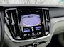 Volvo V60 Cross Country 2.0 B5 AWD Pro | Trekhaak | Panoramadak | Achteruitrijcamera | Parkeersensoren | Keyless Entry | Elektrische Achterklep | Elektrisch Verstelbare Voorstoelen | Stoelverwarming | Navigatie | Apple Carplay | Android Auto | Lichtmetalen Velgen 20 inch