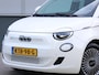 Fiat 500e Icon 42 kWh 118pk | Camera | Apple Carplay/Android Auto | Verwarmde voorstoelen | Climate Control
