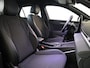 Volkswagen T-Roc 1.5 eTsi R-Line 150 pk Automaat (DSG) | Navigatie | Parkeersensoren (Park assist) | Achteruitrijcamera | Matrix LED koplampen | Keyless | R-Line |