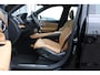 Volvo XC90 T5 AWD Inscription 7P. | Trekhaak | Head up | Schuif/kantel dak | Camera achter | Memory seats | Stoel & stuurverwarming | Stoelverkoeling |