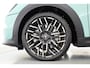 MINI Cooper 3-Deurs 1.5 C Favoured L | Pano | HUD | Harman Kardon | Stoel- Stuurverw. | 18'' | Leder | 360cam | NAV+ CarPlay
