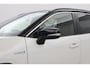Toyota RAV4 2.5 Hybrid Bi-Tone | Trekhaak | Apple Carplay / Android Auto | Stoel-/stuurverwarming | Verwarmbare voorruit | Leder | LED | Parkeersensoren voor/achter | Camera | Keyless | Adaptive Cruise | Clima | 18 inch