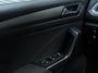 Volkswagen T-Roc 1.5 TSI Style Automaat *Navigatie*Parkeersens.*Stoelverw.*