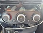 Renault Clio 0.9 TCe Limited dealer ond. met Treekhaak, navi, airco, cruise control