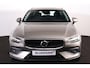 Volvo V60 B4 Business Pro - IntelliSafe Assist & Surround - Parkeercamera achter - Verwarmde voorstoelen - Parkeersensoren achter - High Performance audio - 17' LMV