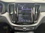 Volvo XC60 T6 Plug-in hybrid AWD R-Design | Black Pakket | Power Seats | Trekhaak | Panoramadak | Climate Pack |