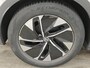 Volkswagen ID.4 77 kWh 204pk Business | Comfort | Stuur- en Stoelverwarming | Design | Multimedia | Style Int. | Assistance pakket