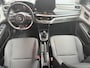 Suzuki Swift 1.2 Style Smart Hybrid 82PK | Navgiatie | Climate Control| Camera| Stoel verwarming| Metallic lak| 4 seizoen banden| Keyless start | Parkeer sensoren