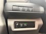 Suzuki Swift 1.2 Style Smart Hybrid 82PK | Navgiatie | Climate Control| Camera| Stoel verwarming| Metallic lak| 4 seizoen banden| Keyless start | Parkeer sensoren