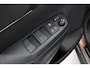 Toyota Yaris Cross 1.5 Hybrid 130 Executive | Dodehoek detectie | Matrix LED | Head-up display | Stoel-/stuurverwarming | Verwarmbare voorruit | JBL | Apple Carplay / Android Auto | Parkeersensoren voor/achter | Camera | 18 inch