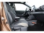 Toyota Yaris Cross 1.5 Hybrid 130 Executive | Dodehoek detectie | Matrix LED | Head-up display | Stoel-/stuurverwarming | Verwarmbare voorruit | JBL | Apple Carplay / Android Auto | Parkeersensoren voor/achter | Camera | 18 inch