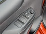 Toyota Yaris 1.5 Hybrid Executive PDC HUD SPORTSTOELEN STOELVERWARMING BI-TONE
