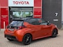 Toyota Yaris 1.5 Hybrid Executive PDC HUD SPORTSTOELEN STOELVERWARMING BI-TONE