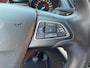 Ford Kuga 1.5 EcoBoost Titanium | Wegklapbare trekhaak| Navigatie| elec achterklep| Parkeersensoren| 4 seizoen banden| Stuur verwarming| Stoel verwarming| Vooruit verwarming| Climate Control | Zeer netjes!
