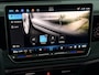 Volkswagen Tiguan 1.5 eHybrid R-Line Plug-in Panoramadak, 360 Camera, Trekhaak, Leder, Head-up display, Elektrische achterklep, Winterpakket, Memory stoelen, 2 jaar garantie