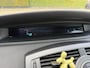 Renault Scenic 1.6-16V Privilège Luxe Inruilauto’s tegen vaste prijzen. Voor meer info: 0638140850 Bij de verkoop van gebruikte voertuigen door CD-Cars wordt geen standaard garantie verstrekt. De koper aanvaardt het voertuig in de staat waarin het zich bevindt op het moment van aankoop