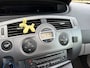 Renault Scenic 1.6-16V Privilège Luxe Inruilauto’s tegen vaste prijzen. Voor meer info: 0638140850 Bij de verkoop van gebruikte voertuigen door CD-Cars wordt geen standaard garantie verstrekt. De koper aanvaardt het voertuig in de staat waarin het zich bevindt op het moment van aankoop