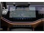Mercedes-Benz E-klasse Estate 300 e AMG Premium, Hyperscreen, Distronic, Pano, Bruin Leder, Trekhaak, Nightpakket 2025