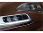 Mercedes-Benz E-klasse Estate 300 e AMG Premium, Hyperscreen, Distronic, Pano, Bruin Leder, Trekhaak, Nightpakket 2025