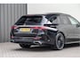 Mercedes-Benz E-klasse Estate 300 e AMG Premium, Hyperscreen, Distronic, Pano, Bruin Leder, Trekhaak, Nightpakket 2025