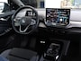 Volkswagen ID.5 Pro Business 77 kWh 286pk | Trekhaak | Warmtepomp | LED Matrix | Memorystoelen | Elektrische achterklep | Head-Up Display | 360 Camera | Navigatie | Stoel- en Stuurverwarming |