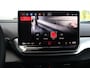 Volkswagen ID.5 Pro Business 77 kWh 286pk | Trekhaak | Warmtepomp | LED Matrix | Memorystoelen | Elektrische achterklep | Head-Up Display | 360 Camera | Navigatie | Stoel- en Stuurverwarming |