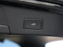 Volkswagen ID.5 Pro Business 77 kWh 286pk | Trekhaak | Warmtepomp | LED Matrix | Memorystoelen | Elektrische achterklep | Head-Up Display | 360 Camera | Navigatie | Stoel- en Stuurverwarming |