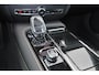 Volvo V60 T6 Recharge AWD Plus Dark - Panorama/schuifdak - IntelliSafe Assist & Surround - 360º Camera - Harman/Kardon audio - Verwarmde voorstoelen, stuur & achterbank - Parkeersensoren voor & achter - Elektr. bedienb. voorstoelen met geheugen - Head up display - Extra getint glas - 19' LMV
