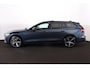 Volvo V60 T6 Recharge AWD Plus Dark - Panorama/schuifdak - IntelliSafe Assist & Surround - 360º Camera - Harman/Kardon audio - Verwarmde voorstoelen, stuur & achterbank - Parkeersensoren voor & achter - Elektr. bedienb. voorstoelen met geheugen - Head up display - Extra getint glas - 19' LMV