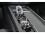 Volvo XC60 T6 Recharge AWD Plus Black Edition - Panorama/schuifdak - IntelliSafe Assist & Surround - 360º Camera - Harman/Kardon audio - Verwarmde voorstoelen, stuur & achterbank - Parkeersensoren voor & achter - Elektr. bedienb. voorstoelen met geheugen - Head up display - Draadloze tel. lader - Extra getint glas - 21' LMV