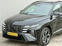 Hyundai Tucson 1.6 T-GDI PHEV N Line Sky 4WD / Facelift / Fabrieksgarantie tot 12-2029 / Dealer onderhouden / Panorama schuifdak / Navigatie / Camera / Elektrische Achterklep / Stuur & Stoelverwarming / Apple Carplay Android / 19" LM wielen /