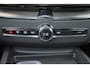 Volvo XC60 T6 Recharge AWD Plus Black Edition - Panorama/schuifdak - IntelliSafe Assist & Surround - 360º Camera - Harman/Kardon audio - Verwarmde voorstoelen, stuur & achterbank - Parkeersensoren voor & achter - Elektr. bedienb. voorstoelen met geheugen - Head up display - Draadloze tel. lader - Extra getint glas - 21' LMV