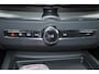 Volvo XC60 T8 Recharge AWD Plus Black Edition - Luchtvering - Panorama/schuifdak - IntelliSafe Assist & Surround - 360º Camera - Bowers & Wilkins audio - Adaptieve LED koplampen - Verwarmde voorstoelen, stuur & achterbank - Parkeersensoren voor & achter - Elektr. bedienb. voorstoelen met geheugen - Head up display - Draadloze tel. lader - Extra getint glas - 22' LMV