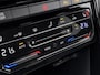 Volkswagen T-Roc 1.5eTsi/150PK DSG R-Line Black Style · Panoramadak · Camera + Parkeersensoren · Apple/Android Car Play · Garantie t/m 18-06-2027