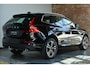 Volvo XC60 T5 Momentum | Semi-Elektrische wegklapbare Trekhaak | Keyless Entry | Achteruitrijcamera | Stoelverwarming | 19" Lichtmetalen Wielen | Parkeersensoren voor + achter | Dealeronderhouden | Lederen bekleding