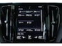 Volvo XC60 T5 Momentum | Semi-Elektrische wegklapbare Trekhaak | Keyless Entry | Achteruitrijcamera | Stoelverwarming | 19" Lichtmetalen Wielen | Parkeersensoren voor + achter | Dealeronderhouden | Lederen bekleding