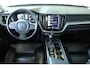 Volvo XC60 T5 Momentum | Semi-Elektrische wegklapbare Trekhaak | Keyless Entry | Achteruitrijcamera | Stoelverwarming | 19" Lichtmetalen Wielen | Parkeersensoren voor + achter | Dealeronderhouden | Lederen bekleding