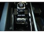Volvo XC60 T5 Momentum | Semi-Elektrische wegklapbare Trekhaak | Keyless Entry | Achteruitrijcamera | Stoelverwarming | 19" Lichtmetalen Wielen | Parkeersensoren voor + achter | Dealeronderhouden | Lederen bekleding