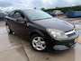 Opel Astra GTC 1.6 Edition scherm Cruisecontrol