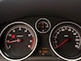 Opel Astra GTC 1.6 Edition scherm Cruisecontrol