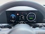 Hyundai Kona 1.6 GDI HEV Premium Sky | Lederen Bekleding| Stoelverwarming v+a| Schuif-kanteldak| Elekrtrisch verstelbare stoelen met geheugen| Dode hoeksensor|