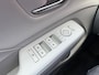 Hyundai Kona 1.6 GDI HEV Premium Sky | Lederen Bekleding| Stoelverwarming v+a| Schuif-kanteldak| Elekrtrisch verstelbare stoelen met geheugen| Dode hoeksensor|
