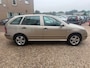 Skoda Fabia Combi 1.4 AUTOMAAT airco, cruise control , trekhaak, APK 06-2027!