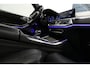 BMW X5 xDrive45e M Sport / Orig. Nederlands / Maxton Design Bodykit V.2 / Panoramadak Sky Lounge / Massage stoelen / Carbon inleg / Trekhaak / Elektr. verstelbare voorstoelen + memory / BMW Laser Koplampen / Bowers & Wilkins Sound-system / Head-up Display / Achterasbesturing / Stoelverwarming & -koeling / Bekerhouder met verwarm- & koelfunctie / Softclose - servosluiting / Ambienteverlichting / Shadow-Line