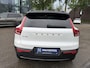 Volvo XC40 Single Motor Plus 69 kWh SOH 93% | ELEKTRISCHE KOFFERBAK | VOLVO DEALER ONDERHOUDEN | ADAPTIVE CRUISE CONTROL | STOEL- + STUURWIELVERWARMING | CAMERA | ALL-IN PRIJS INCL. 12 MND BOVAG GARANTIE