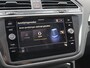 Volkswagen Tiguan 1.4 TSI 245 pk DSG eHybrid Elegance | Panorama Dak | Trekhaak | Led Matrix | ACC | Stoel + Stuurverwarming | Ergo Voorstoelen | Keyless |