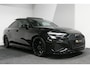Audi A3 Limousine 35 TDI S Line / S-Line ex- & interieur / Maxton Design Bodykit / Panoramadak / S Sportstoelen / Bang & Olufsen Sound / Matrix LED / Ambienteverlichting / Stoelverwarming / Apple Carplay - Android Auto / 19'' LMV Vossen look / Black Optic pakket / Achteruitrijcamera / Navigatie / Cruise Control